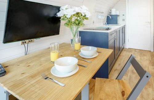 Whitland House | Gwennol- Uk37573