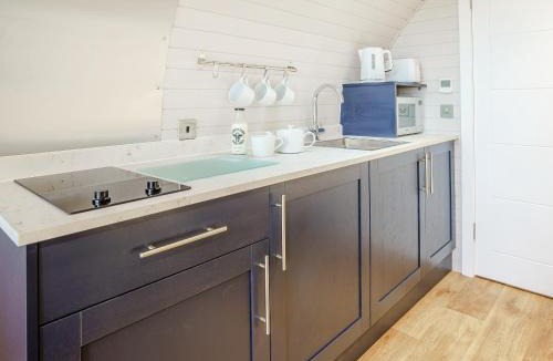 Whitland House | Gwennol- Uk37573