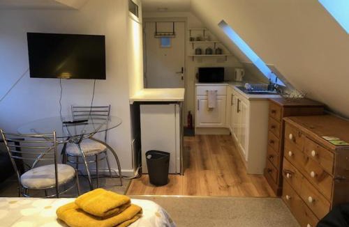 Redlynch Apartment | Hackamore House
