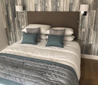 Woolbeding Hotel | Hamilton Arms