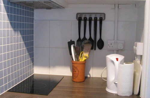 Hammersmith Broadway Apartment | Hammersmith Central Studio for 2