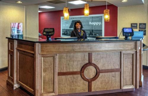 Elizabeth City Hotel | Hampton Inn Elizabeth City