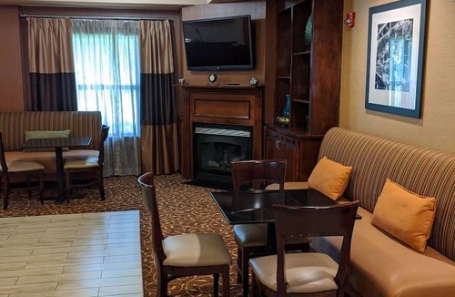 McLeansville Hotel | Hampton Inn Greensboro East / McLeansville