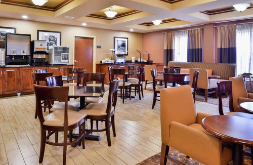 McLeansville Hotel | Hampton Inn Greensboro-East