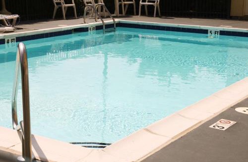 Henderson Hotel | Hampton Inn Henderson