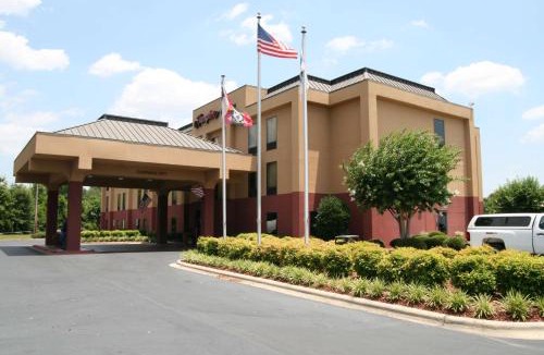 Laurinburg Hotel | Hampton Inn Laurinburg
