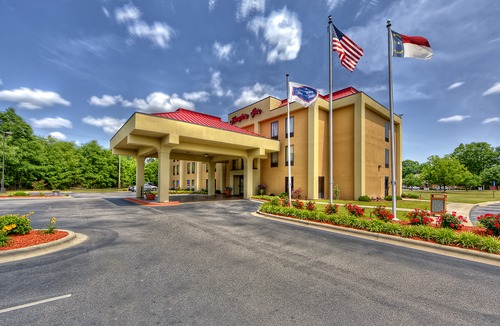 Laurinburg Hotel | Hampton Inn Laurinburg