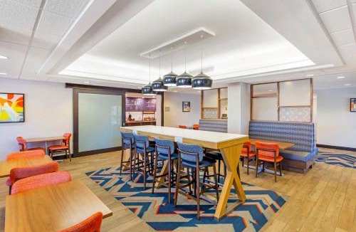 Mebane Hotel | Hampton Inn Mebane