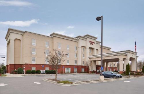 Statesville Hotel | Hampton Inn Statesville
