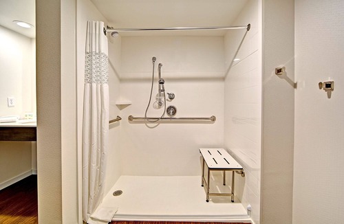 Skyland Hotel | Hampton Inn & Suites Asheville Airport