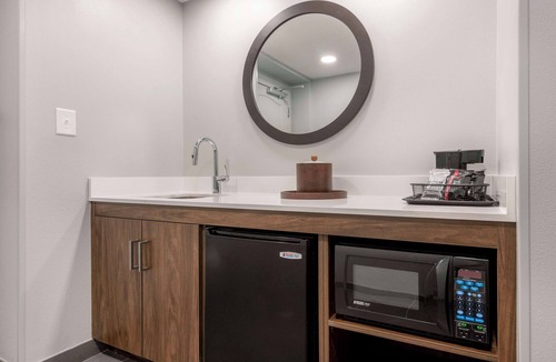 Burlington Hotel | Hampton Inn & Suites Burlington, NC