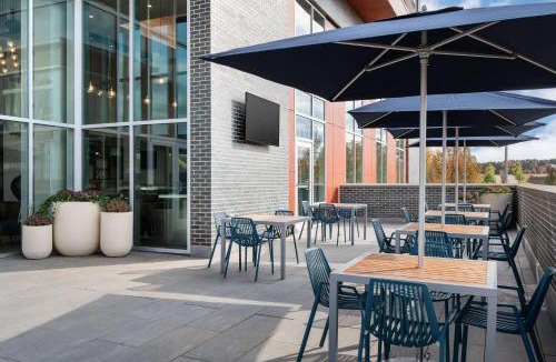 Bynum Hotel | Hampton Inn & Suites by Hilton Pittsboro
