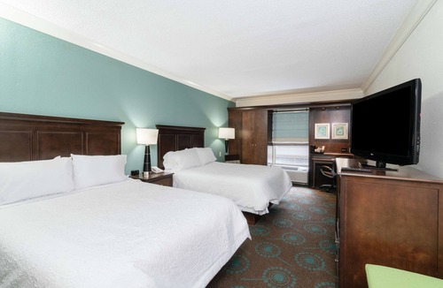 Mooresville Hotel | Hampton Inn & Suites Mooresville/Lake Norman