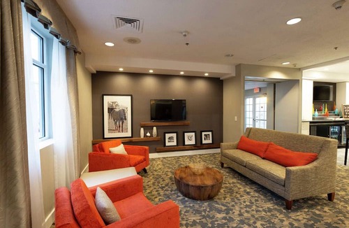 Southwest Raleigh Hotel | Hampton Inn & Suites Raleigh/Cary I-40 (PNC Arena)