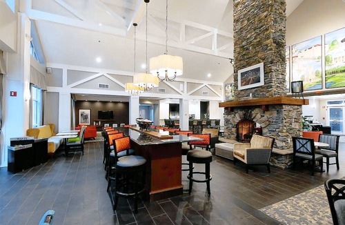 Southwest Raleigh Hotel | Hampton Inn & Suites Raleigh/Cary I-40 (PNC Arena)