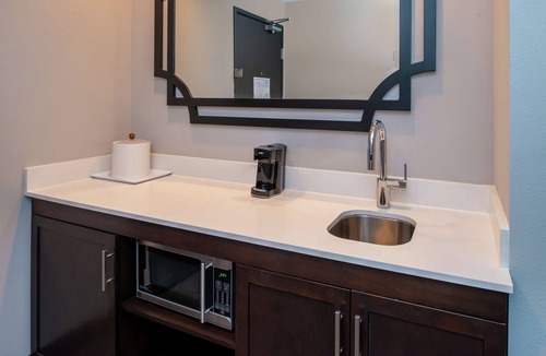 Winston - Salem Hotel | Hampton Inn & Suites Winston-Salem Downtown