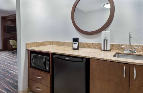 Winston - Salem Hotel | Hampton Inn & Suites Winston-Salem/University Area, NC