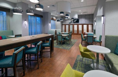 Winston - Salem Hotel | Hampton Inn & Suites Winston-Salem/University Area