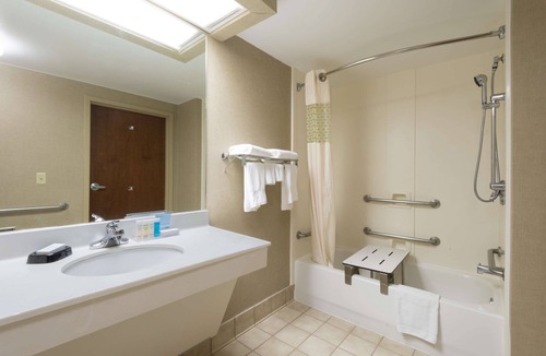Wilkesboro Hotel | Hampton Inn Wilkesboro