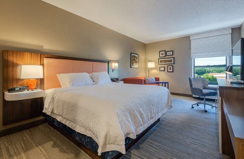 Wilkesboro Hotel | Hampton Inn Wilkesboro