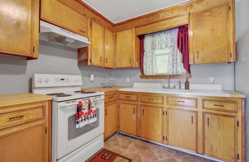 Fairfax House | Hank And Margie's Place, TOO