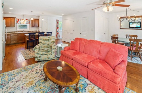 Colington Harbour House | Harbour Haven*Community: Pool, Boat Ramp, Tennis