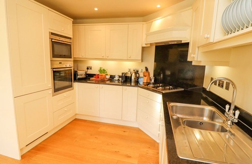 Sandsend Cottage | HAREBELL, pet friendly, luxury holiday cottage in Sandsend