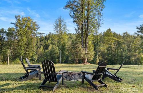 Mill Spring House | Harmony House - cozy, private mountain home, with firepit and pool table, located 10 minutes from Tryon Equestrian Center, Lake Lure, Local Wineries, and wedding venues