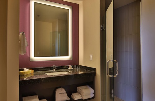 Murphy Hotel | Harrah's Cherokee Valley River – A Caesars Rewards Destination