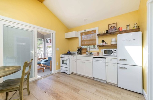 North Charlotte House | Harry's Handicap Accessible Tea House