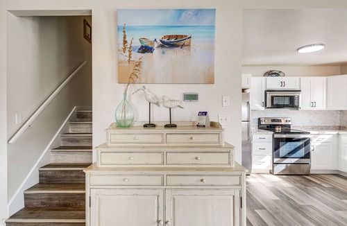 Brigands' Bay House | Hatteras Island Hideaway: Waterfront, Canal Access