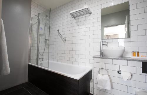Weston-under-Redcastle Hotel | Hawkstone Park