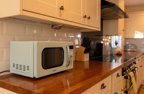Burton House | Hawthorne Traditional Farmhouse