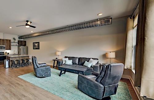Asheville Apartment | Haywood Chic Retreat Unit 215