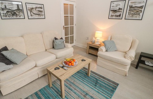 Worksop House | Hazelmere Cottage