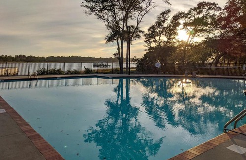 Supply Apartment | HB263 Dolphin Shores, Unit 3