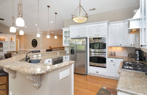 Littleton House | Heated pool & spa/fire-pit, golf range, new 200hp tritoon boat and more.