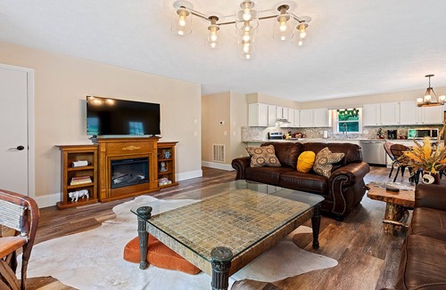 Waynesville House | Heath Retreat Guesthouse - fishing pond, hot tub, and fire pit- family friendly!