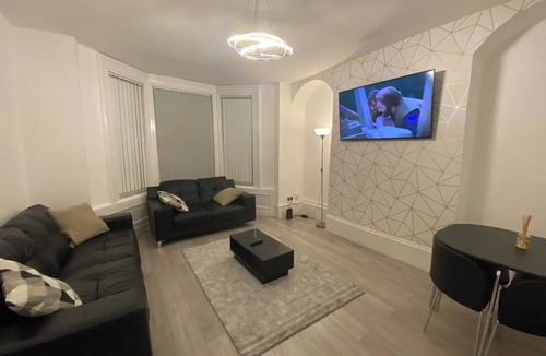 Heaton House | Heaton Park Road Professional Lets