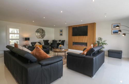 Amlwch House | Hedd
