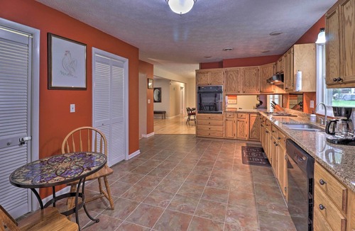 Hendersonville House | Hendersonville Home w/Fire Pit: 5 Mi to Downtown!