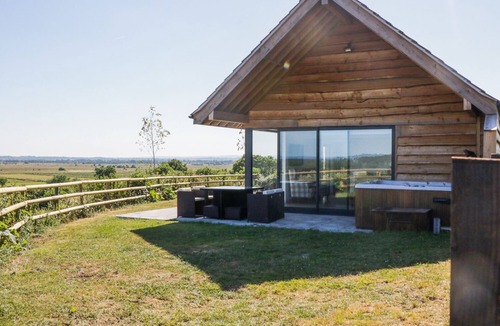 Wedmore Cottage | Heron Lodge Castle Farm