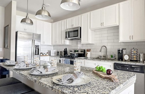 Cornelius Apartment | Herons Cove, Elevator, 4th Floor Views, Gym, Pool