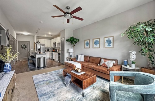 Cornelius Apartment | Herons Cove, Elevator, 4th Floor Views, Gym, Pool