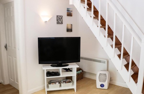 Llanteg House | Heulwen Lodge