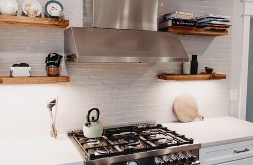 Historic Waverly House | HGTV 12 South Bungalow - Walk to Coffee & Shops