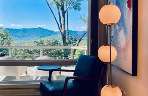 Black Mountain House | Hi View House