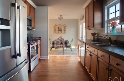 Belmont House | Hidden Gem Lake Retreat! Live and breath your best life for a few days!