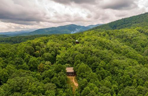 Lenoir House | Hidden Hideaway