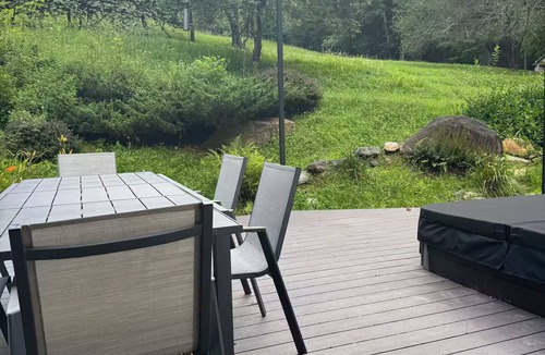 Franklin House | Hidden Meadow Mountain Cottage w/Farm Animals